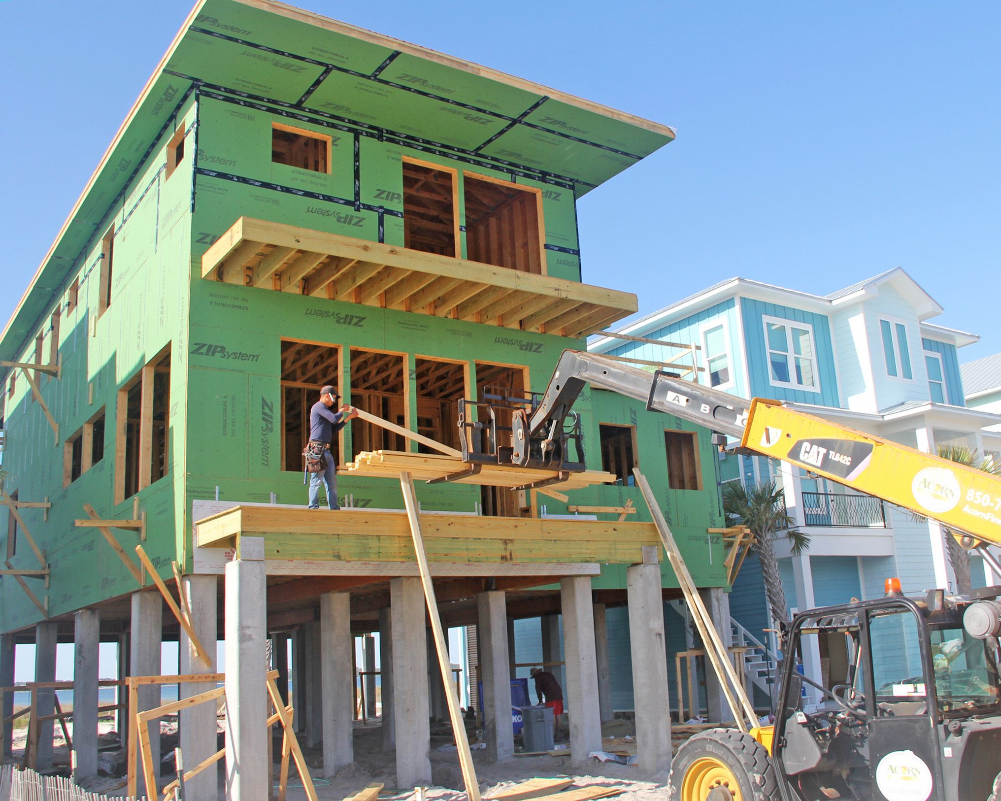 Piling home on Navarre Beach