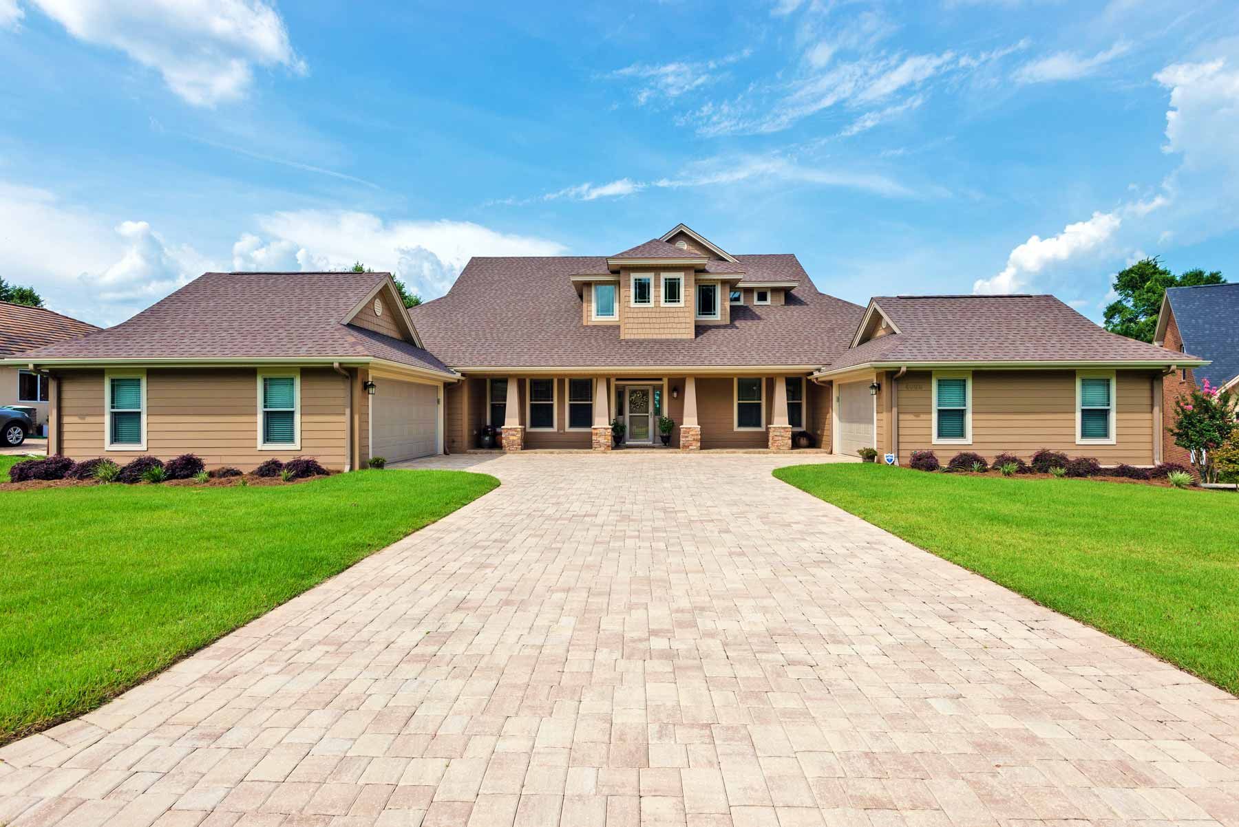 Carter residence in Pensacola by Acorn Fine Homes