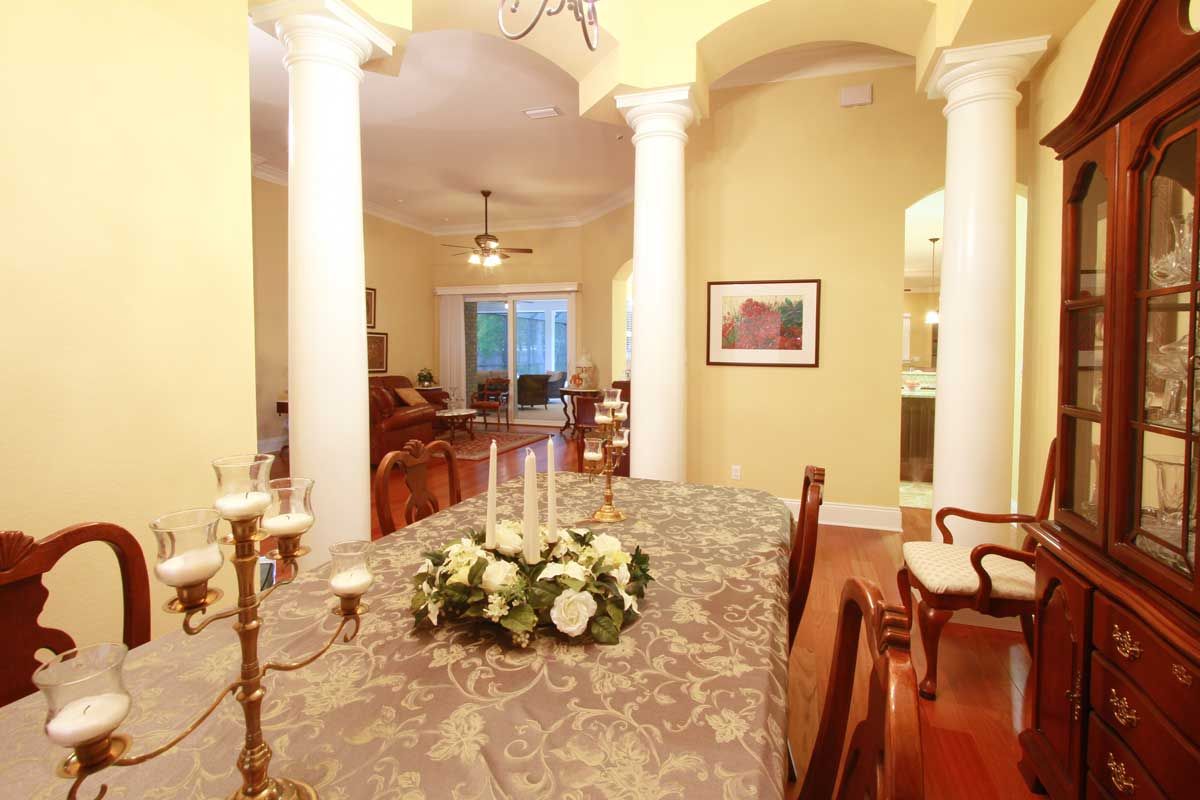 Sanders dining room