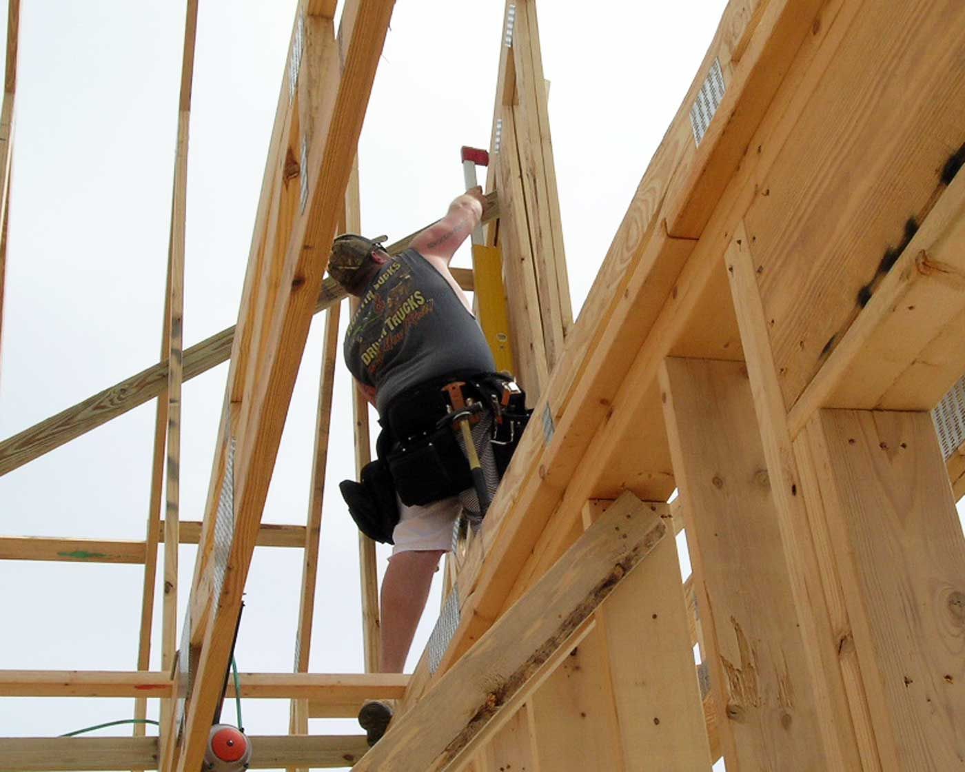 plumbing the gable end truss