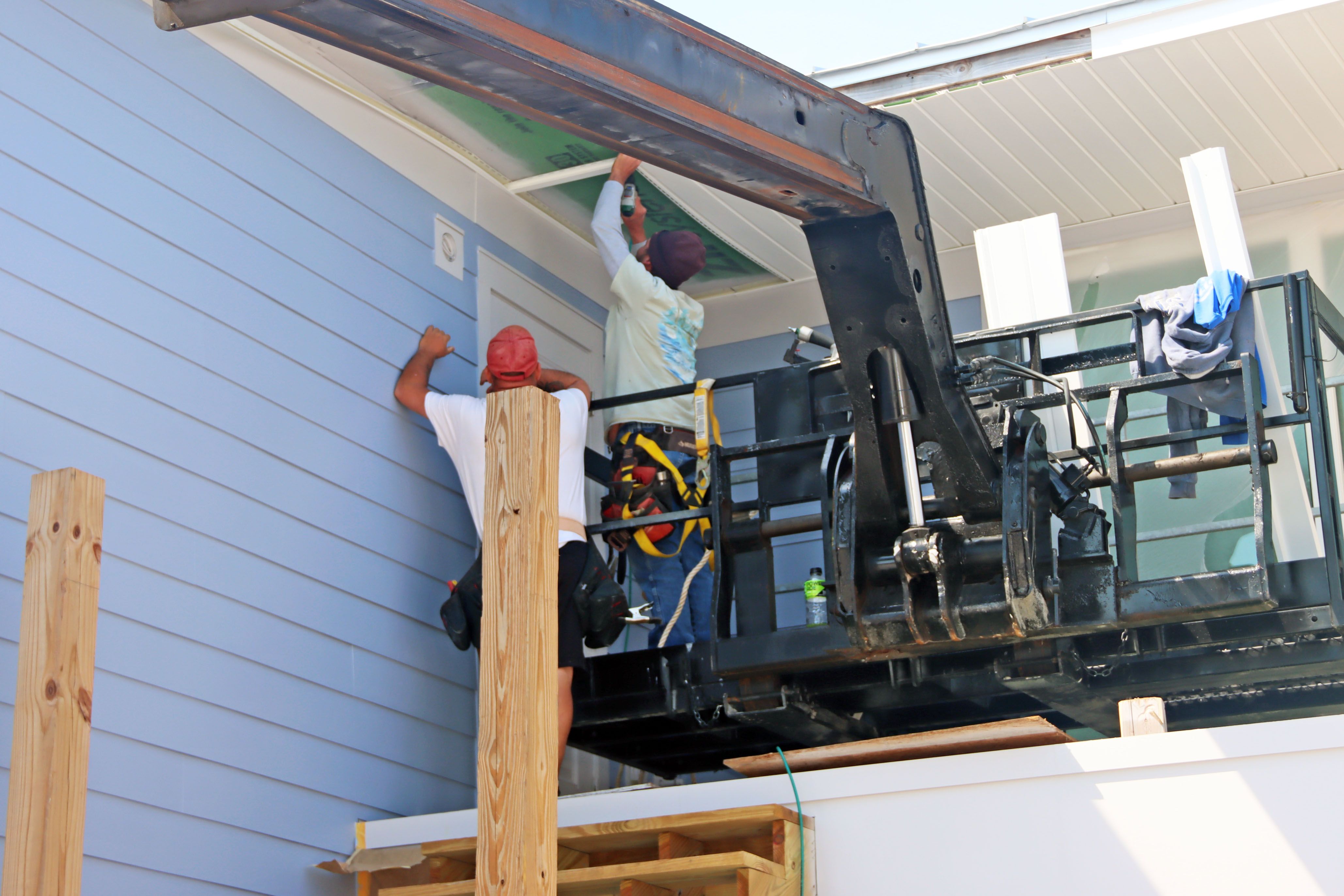 Conway modern coastal piling home on Navarre Beach